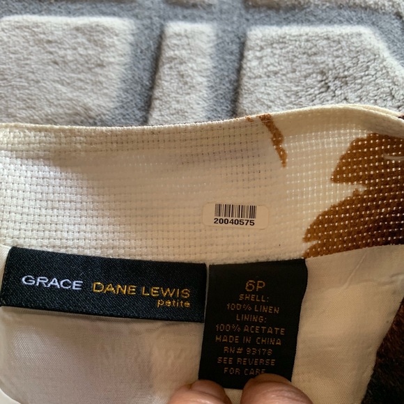 Grace Dane Lewis In Petite Vintage Floral Skirt - Picture 4 of 4